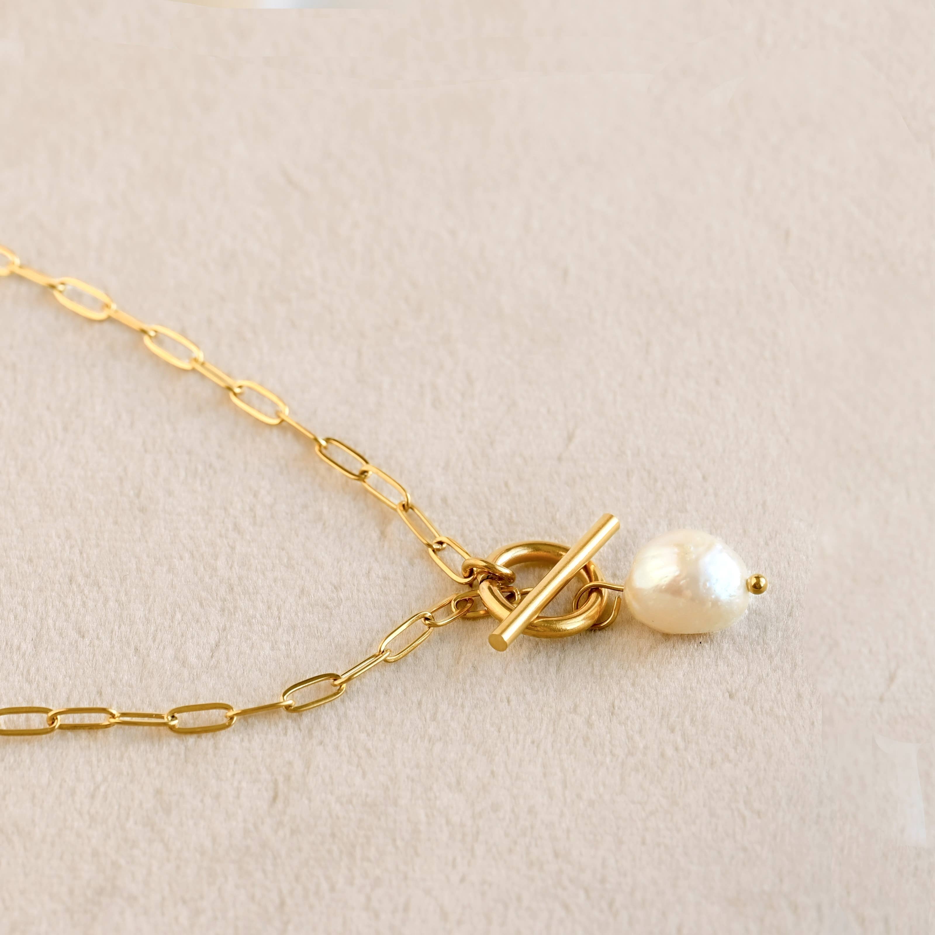 Quinn Necklace