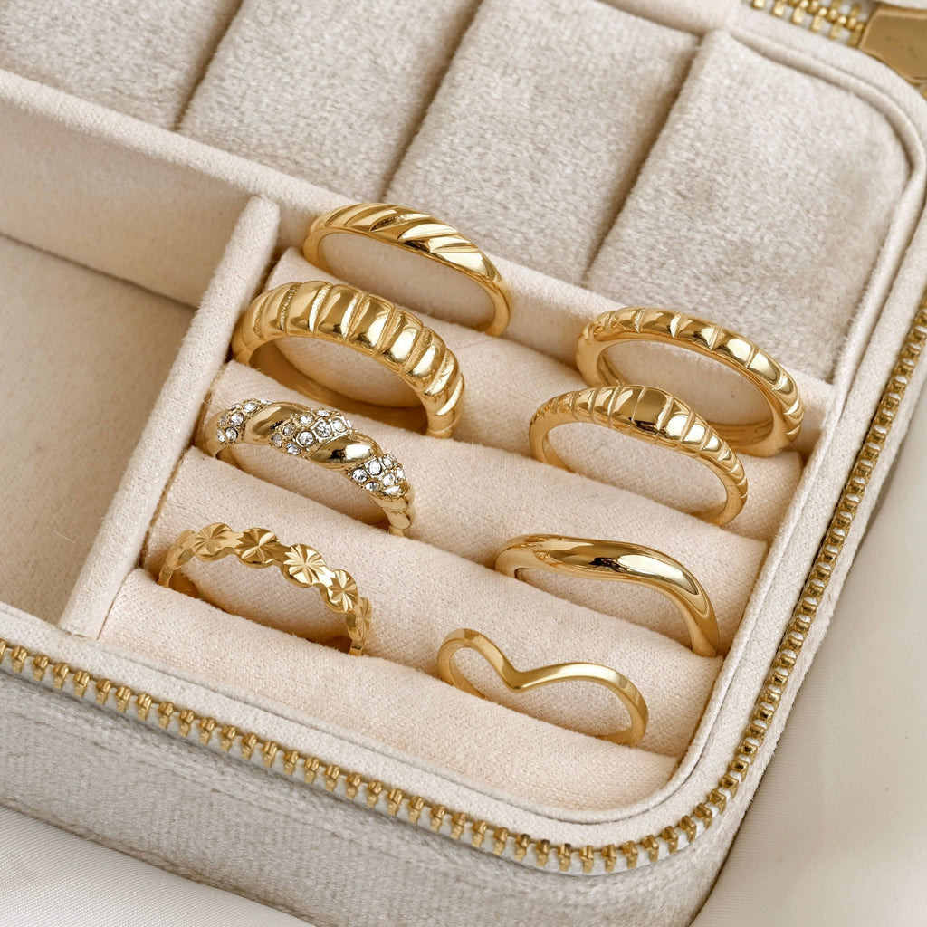 Wishbone Stacker Ring - Dainty V Ring - Peak Chevron Ring : Yellow Gold / 6