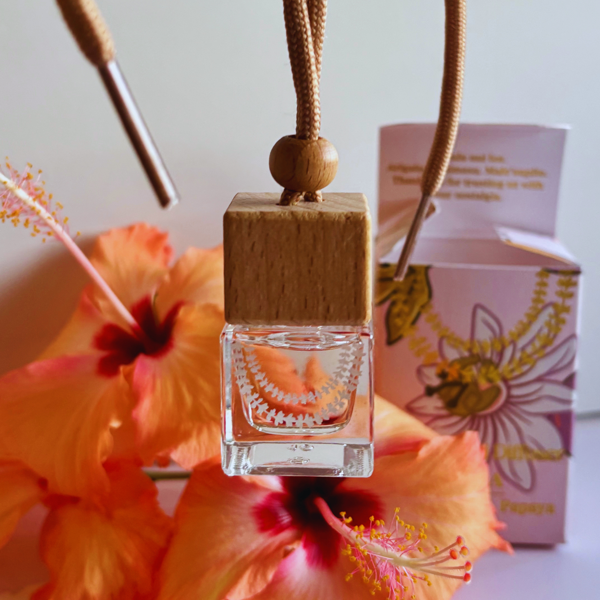 Hanging Mini Lei Diffuser: Pikake