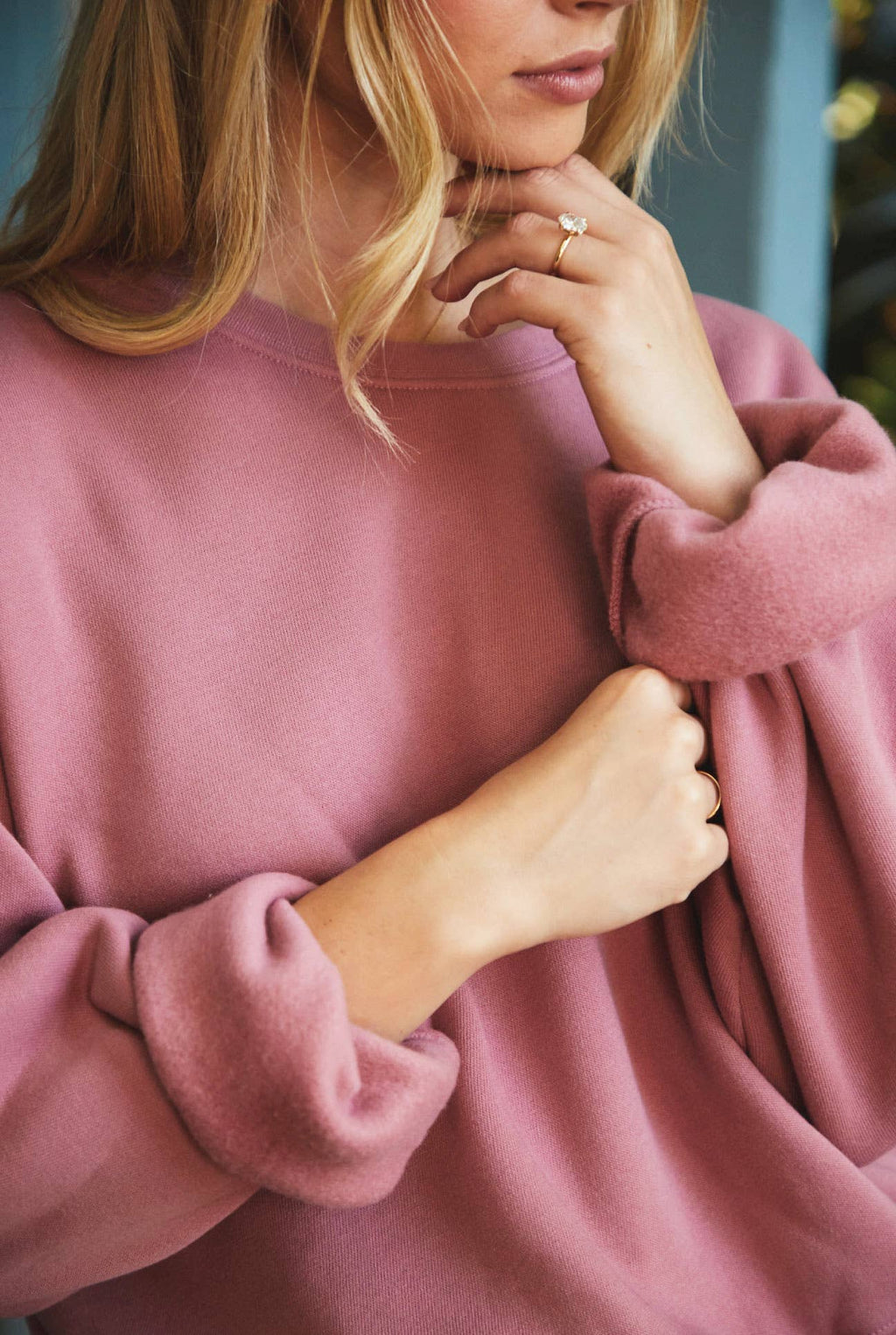 BEACH DAYS Mid Graphic Sweatshirt: ROSE
