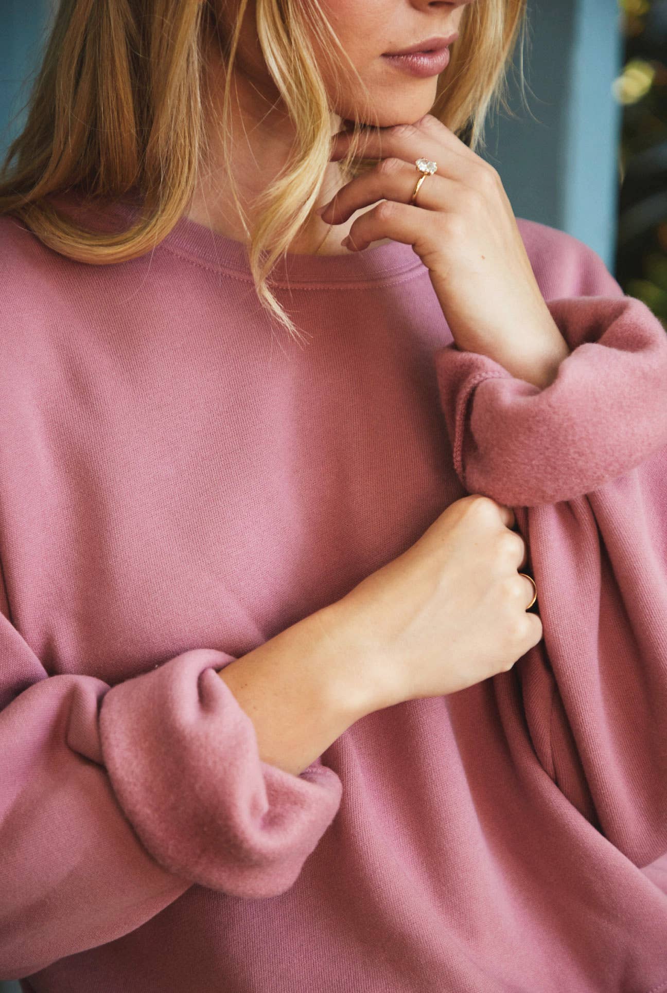 BEACH DAYS Mid Graphic Sweatshirt: ROSE