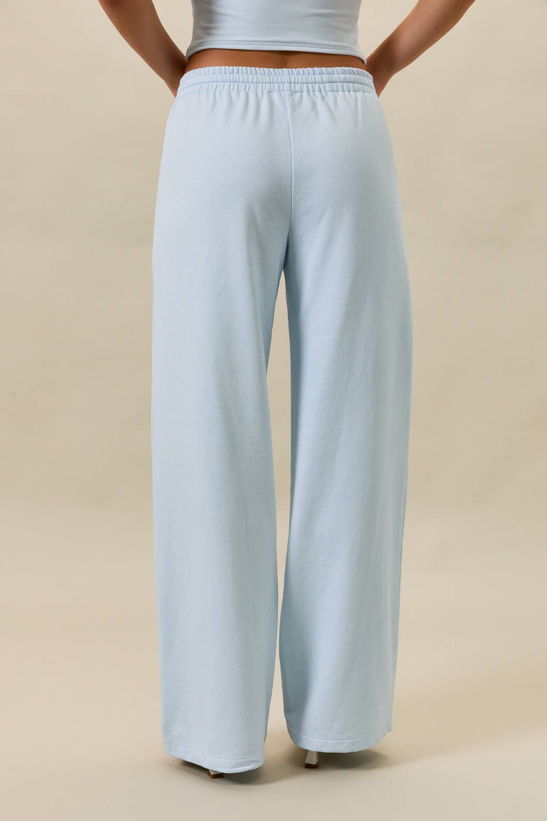 MID-RISE WIDE LEG SWEATPANTS: LT BLUE / S