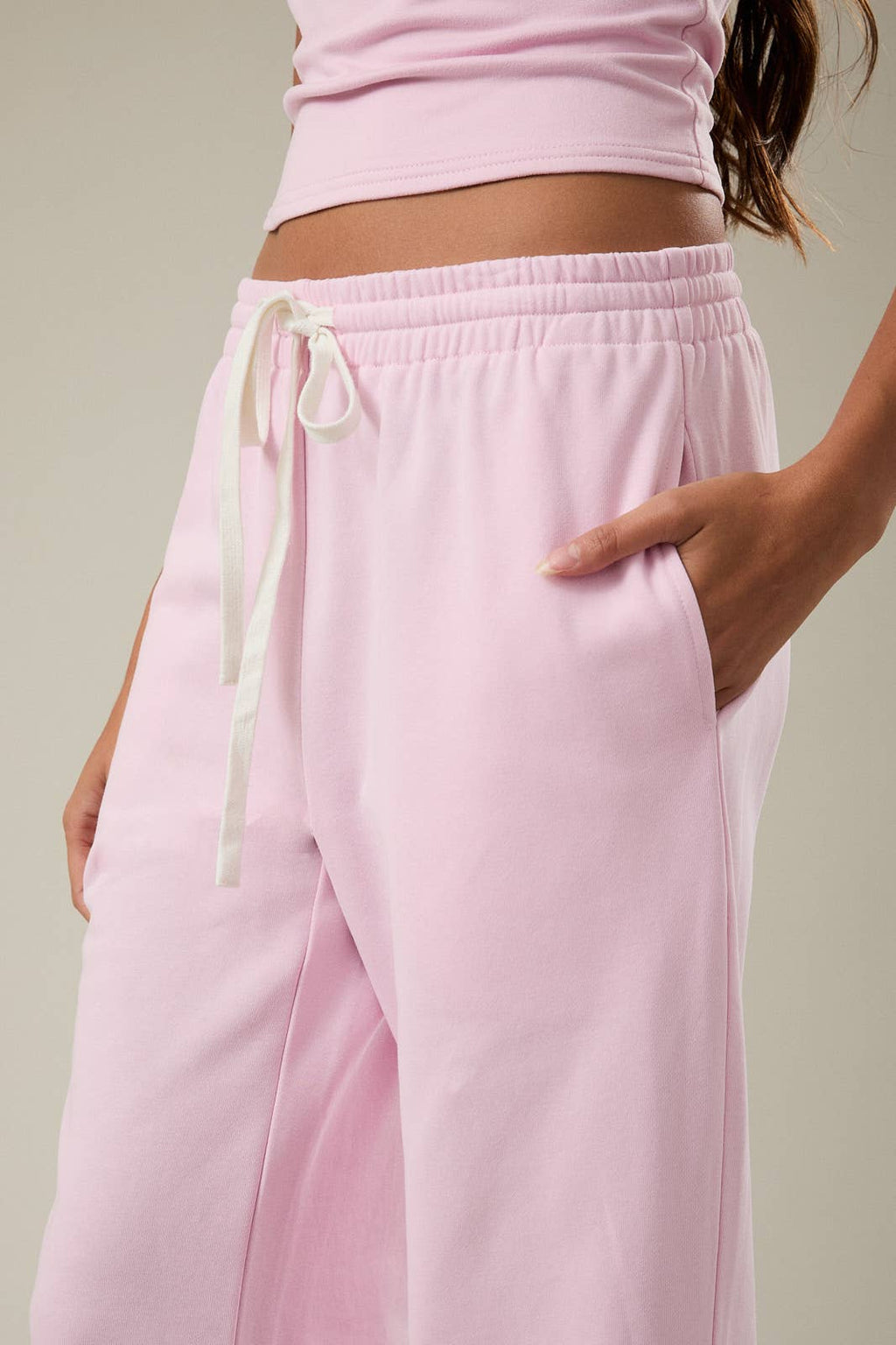 MID-RISE WIDE LEG SWEATPANTS: LT BLUE / L