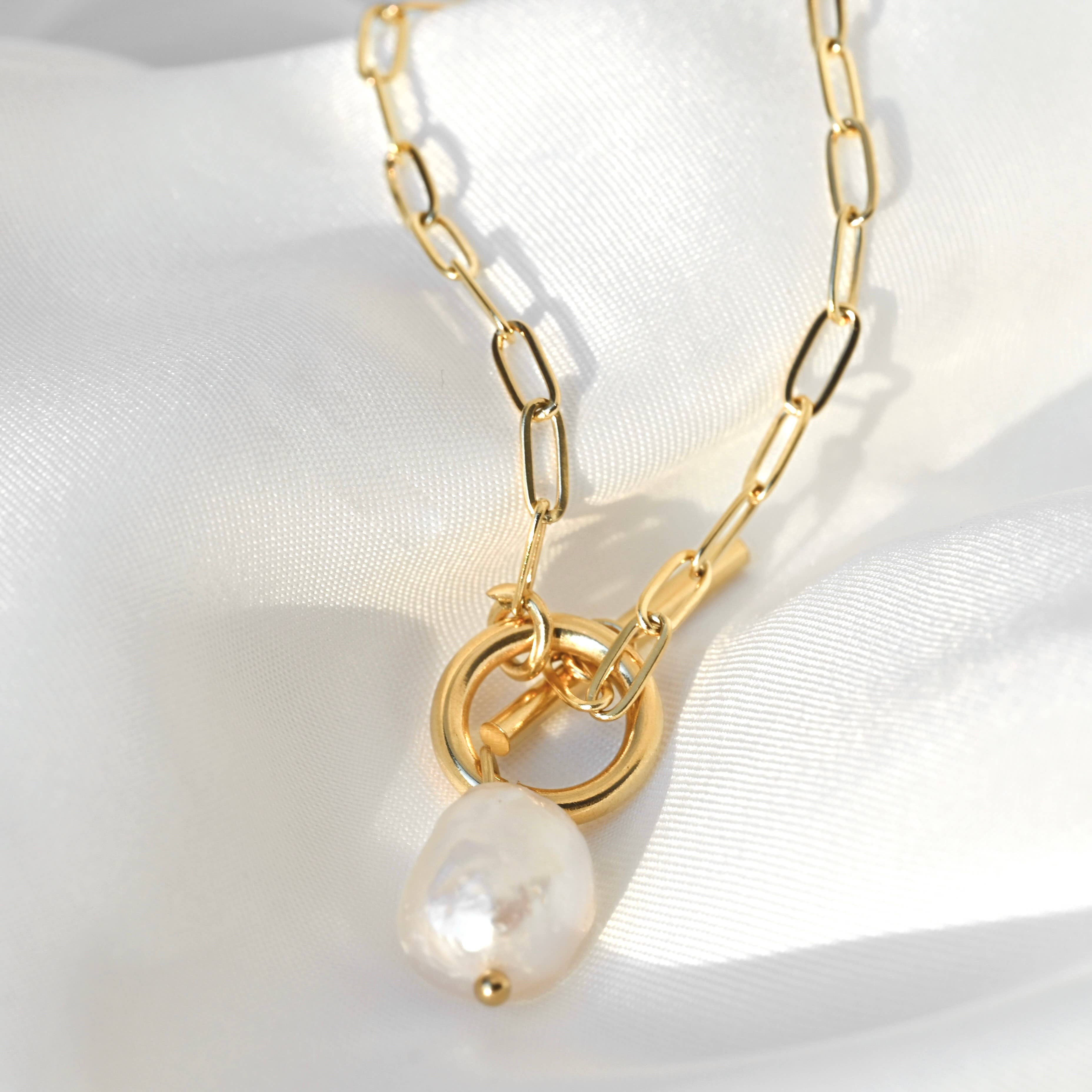 Quinn Necklace