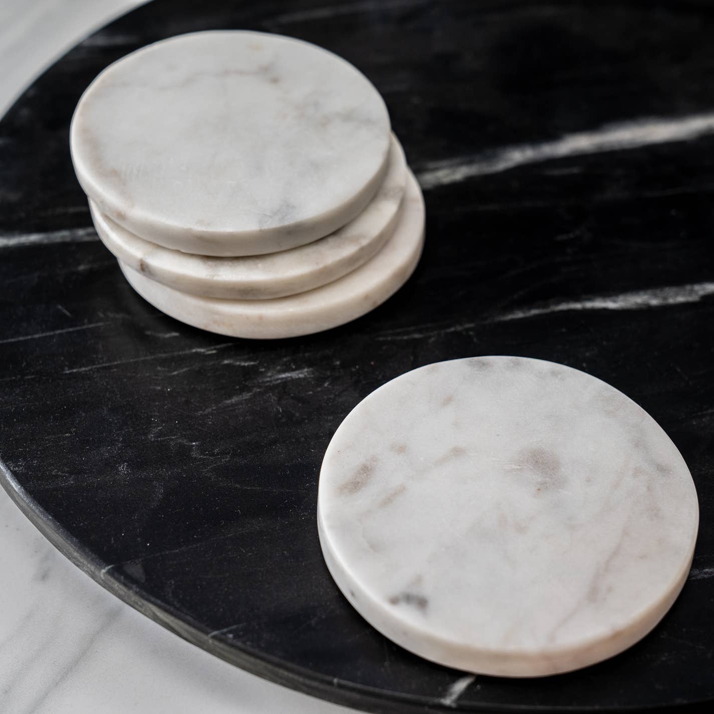 White Marble Round Coaster - Set of 4