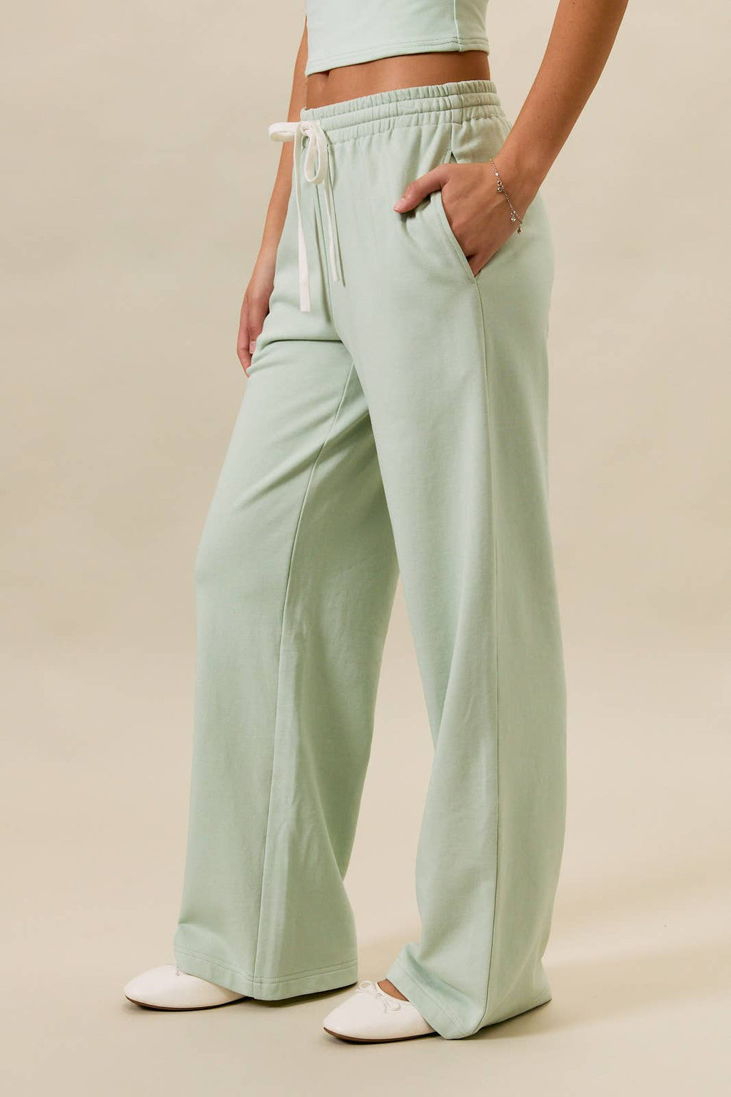 MID-RISE WIDE LEG SWEATPANTS: LT BLUE / S