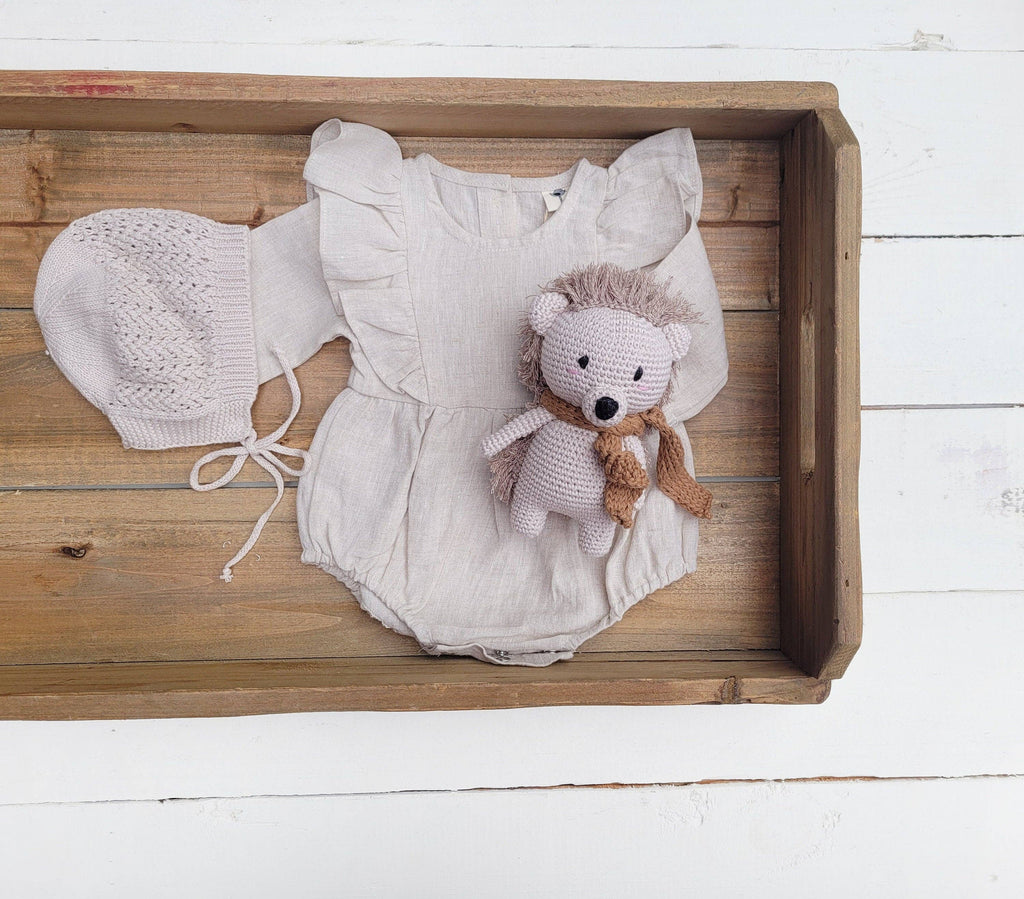 Mini Crochet Hedgehog: Gray Hedgehog
