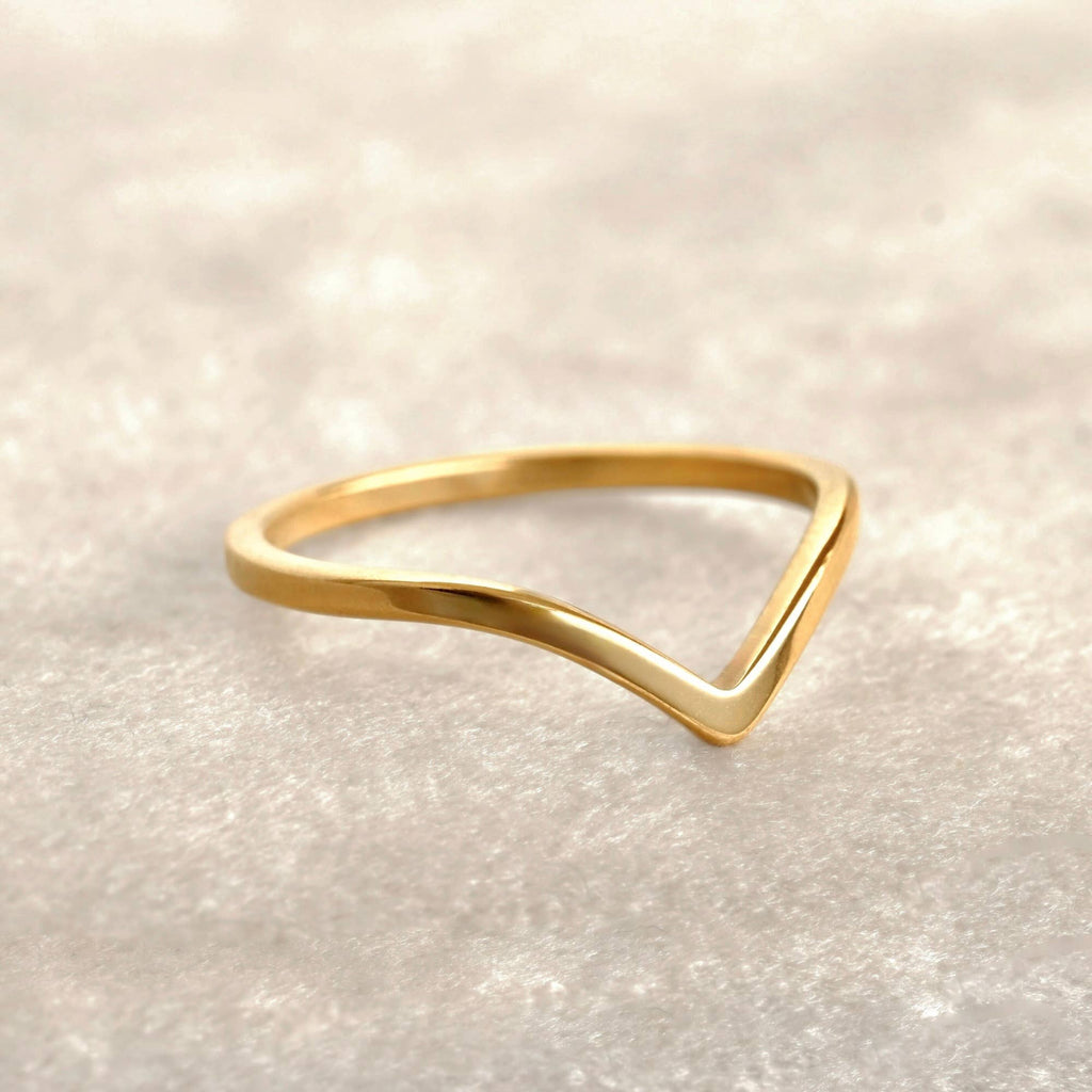 Wishbone Stacker Ring - Dainty V Ring - Peak Chevron Ring : Yellow Gold / 10