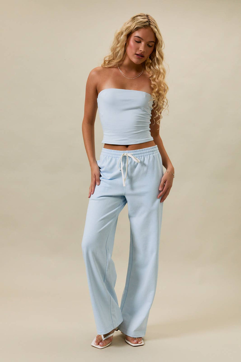 MID-RISE WIDE LEG SWEATPANTS: LT BLUE / S