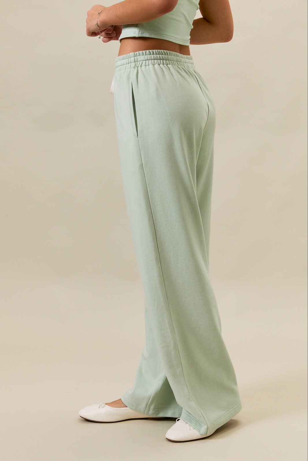 MID-RISE WIDE LEG SWEATPANTS: LT BLUE / S