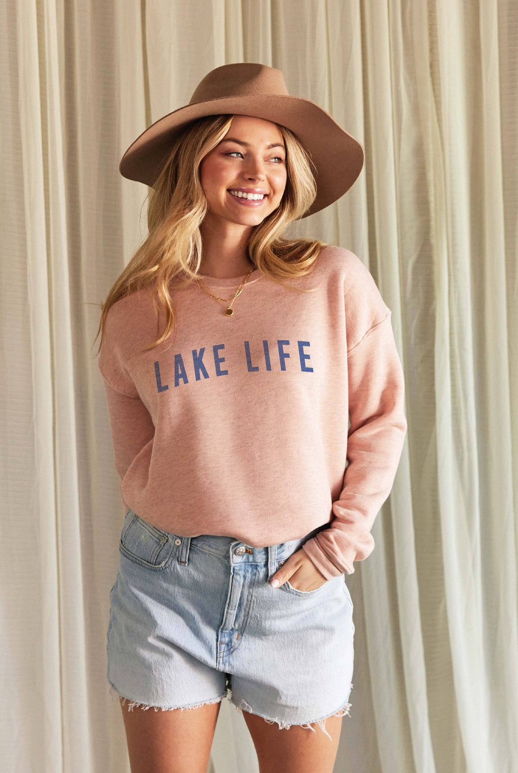 LAKE LIFE Graphic Sweatshirt: HEATHER DUST