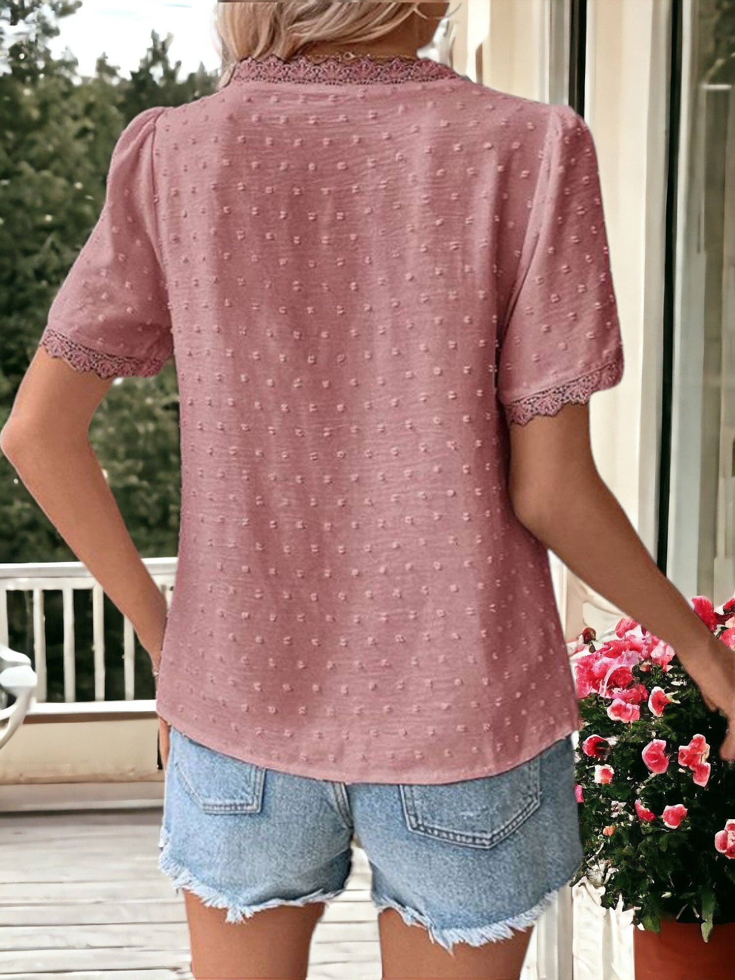 Lace Detailed V-Neck Short Sleeved Blouse: White
