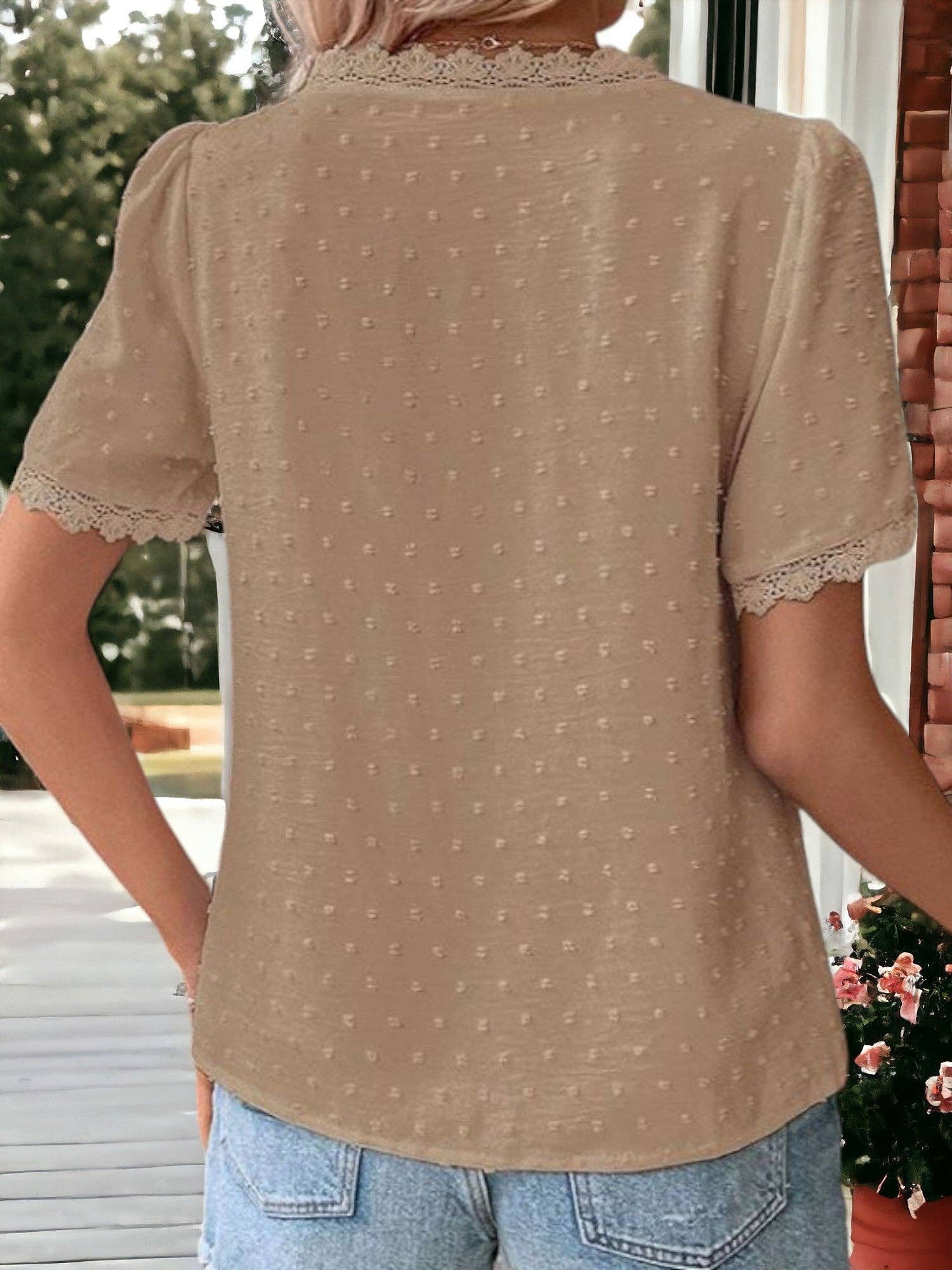 Lace Detailed V-Neck Short Sleeved Blouse: White